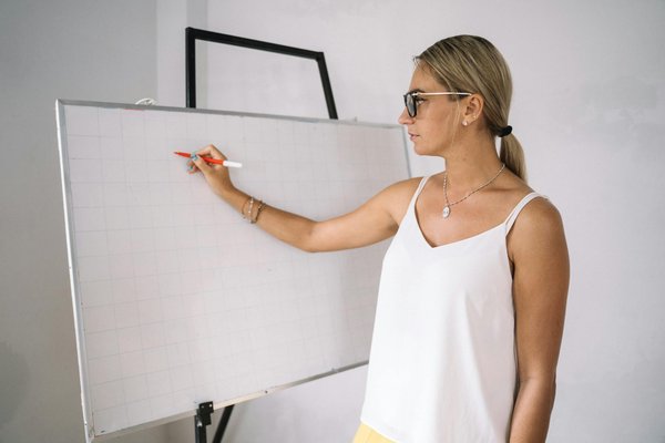 Marketing interne : stratégies pour attirer et fidéliser clients